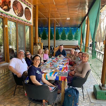 Central Park Hostel Khiva Ngoại thất bức ảnh