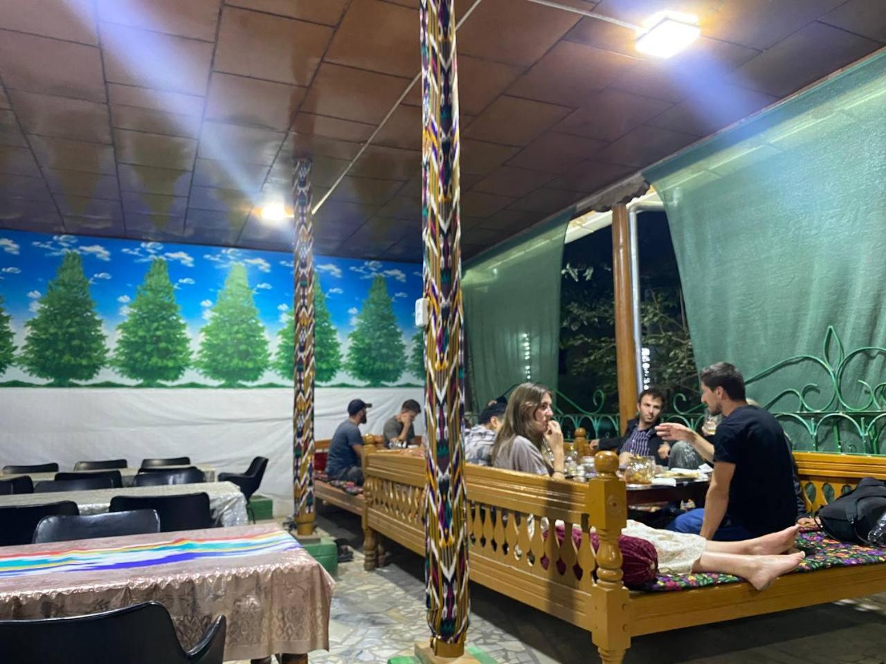 Central Park Hostel Khiva Ngoại thất bức ảnh