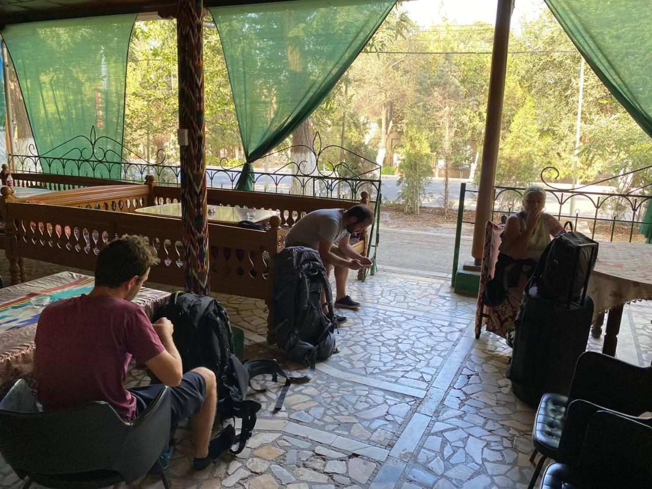 Central Park Hostel Khiva Ngoại thất bức ảnh