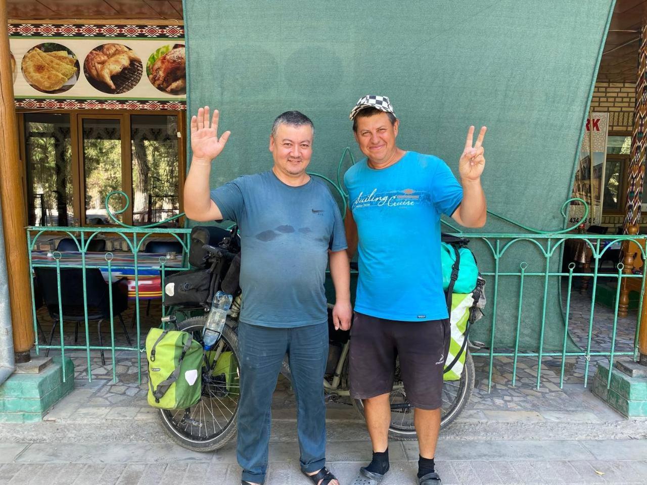 Central Park Hostel Khiva Ngoại thất bức ảnh