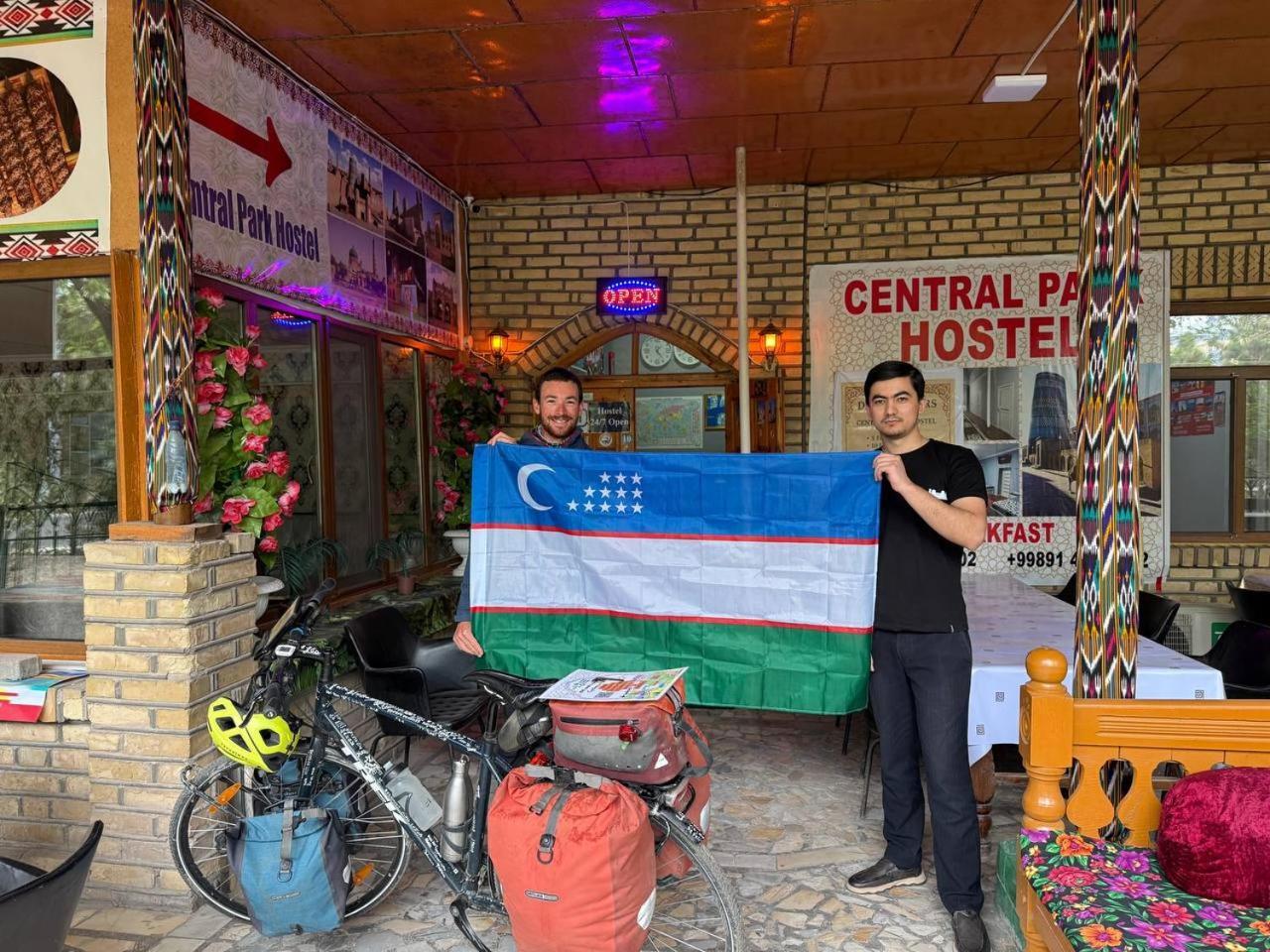 Central Park Hostel Khiva Ngoại thất bức ảnh