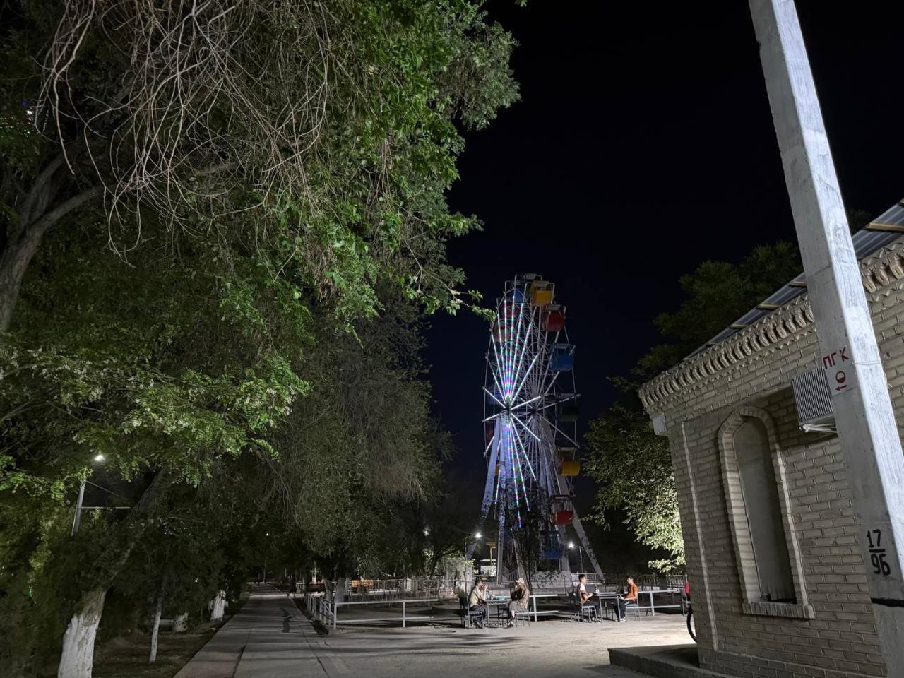 Central Park Hostel Khiva Ngoại thất bức ảnh