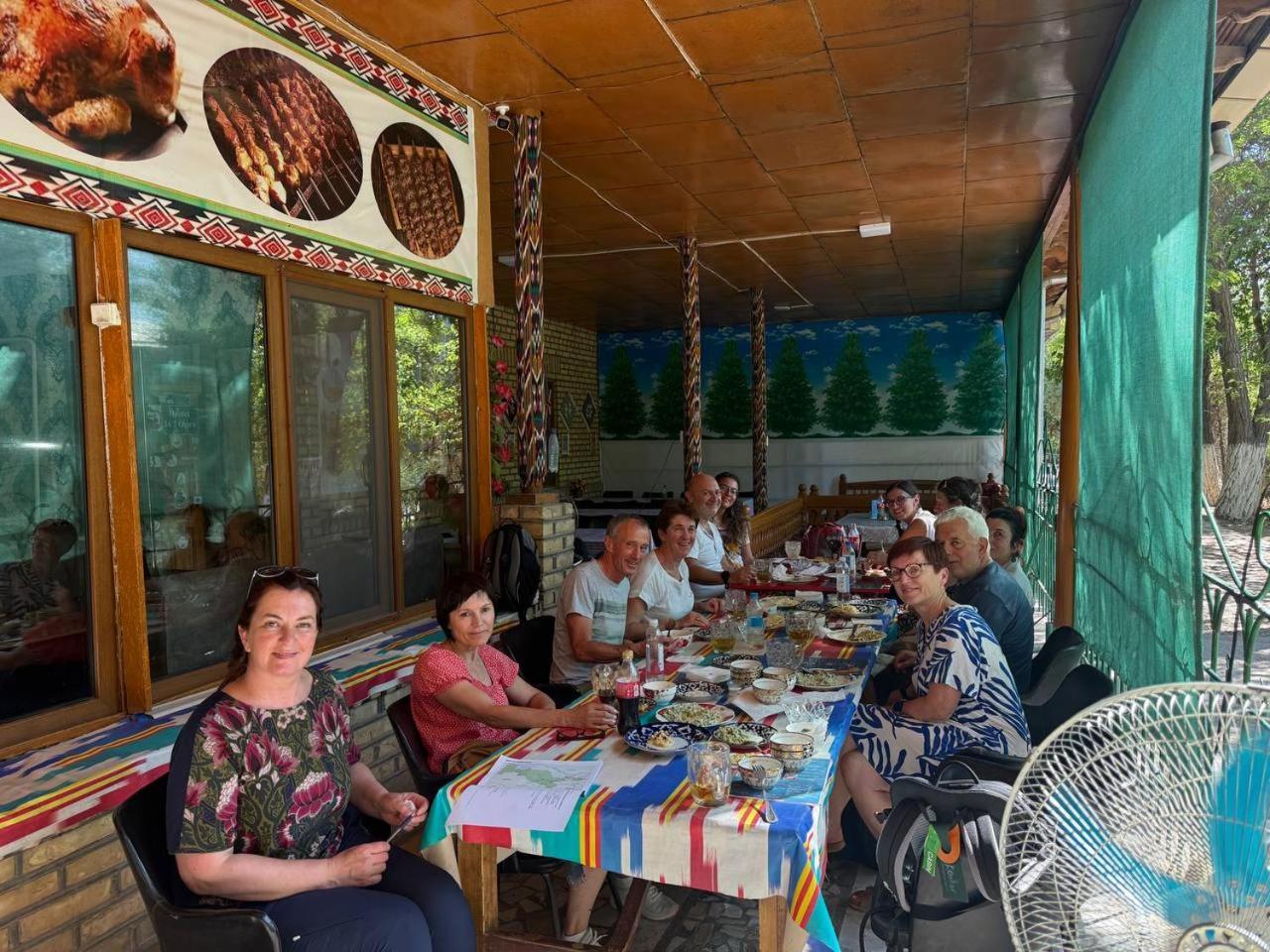 Central Park Hostel Khiva Ngoại thất bức ảnh
